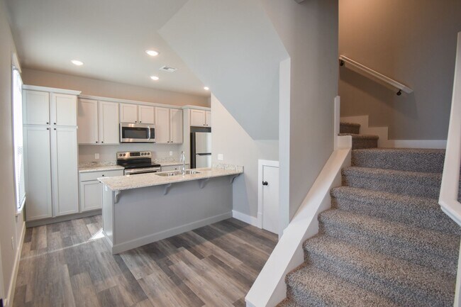 Photo - 734 S Locust Ave Unidad 734 S Locust Ave  A-2