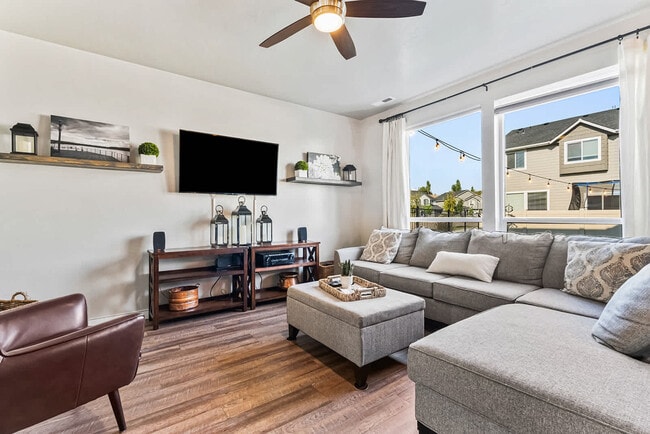 262 N Falling Water Ave Unit SI ID1638219P