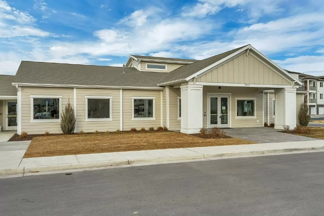 Photo - 687 N 380 W Unit X-302