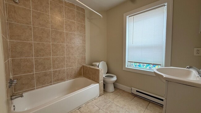 Photo - Lovely Home - Carroll Park