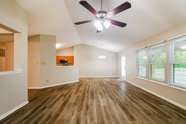 Photo - 8835 Youngs Creek Ln