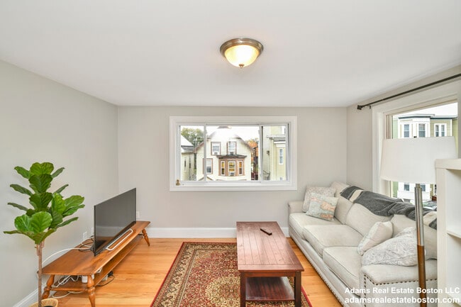 Photo - 182 Princeton St
