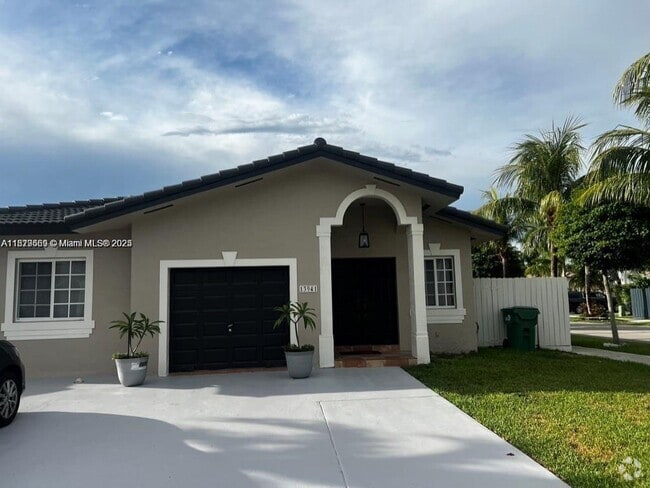 Building Photo - 13941 SW 13th St Rental