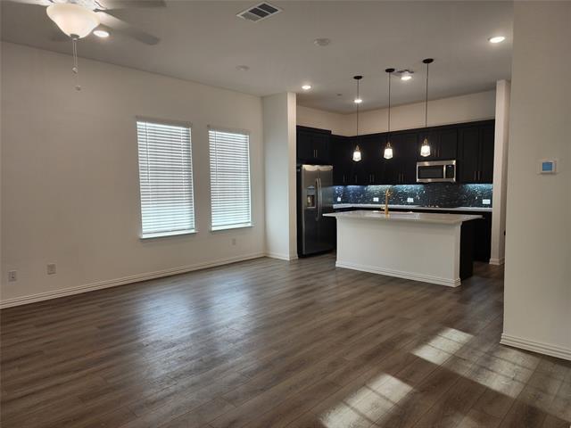 Photo - 627 Redwood Wy