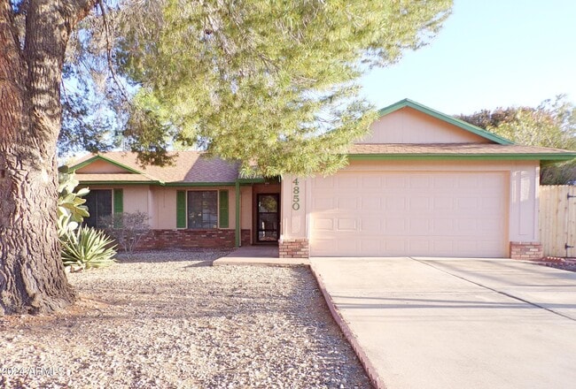 4850 La Canada  