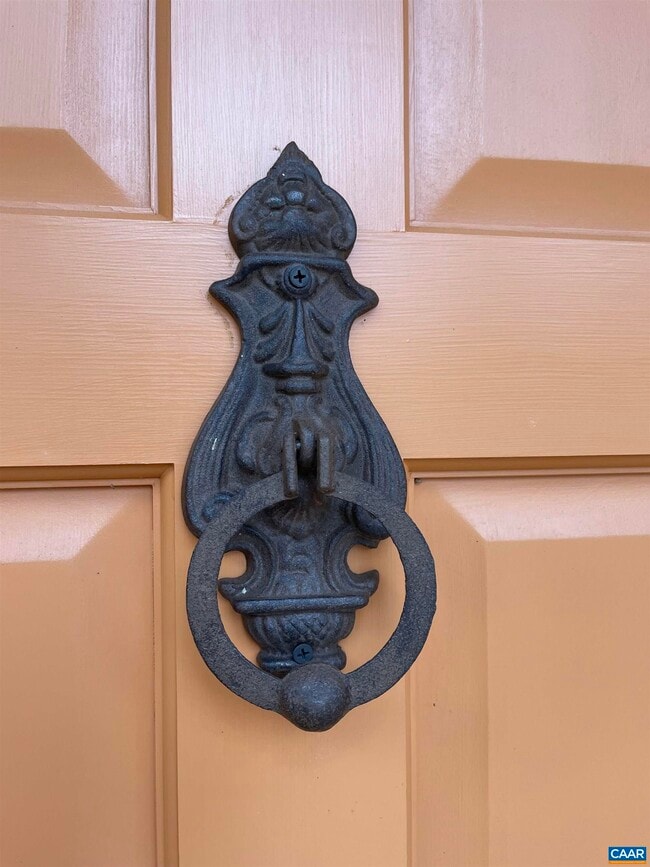 Photo - 301 Georgetown Ln