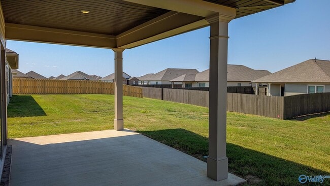 Photo - 285 Shangrila Wy