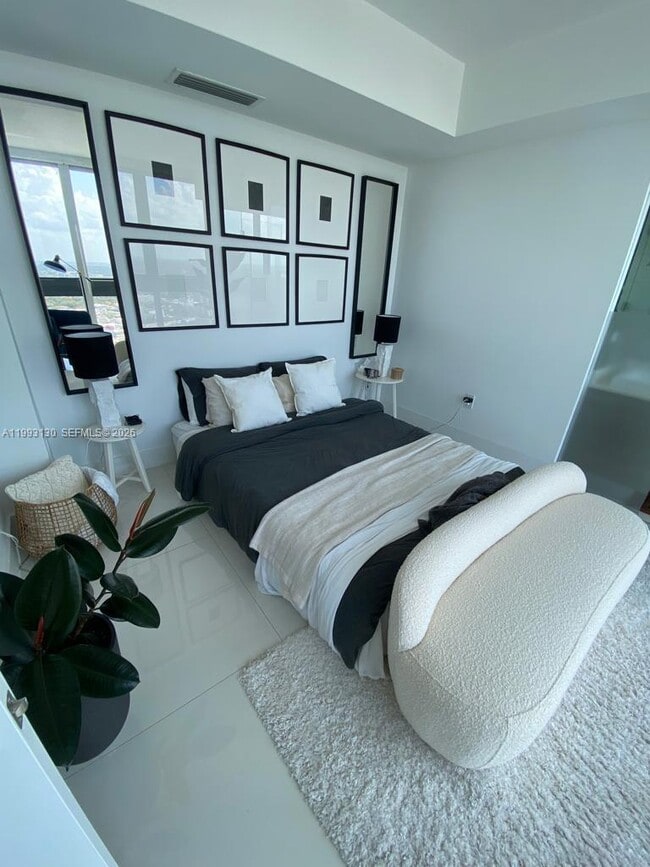 Photo - 650 NE 32nd St Unit 4308