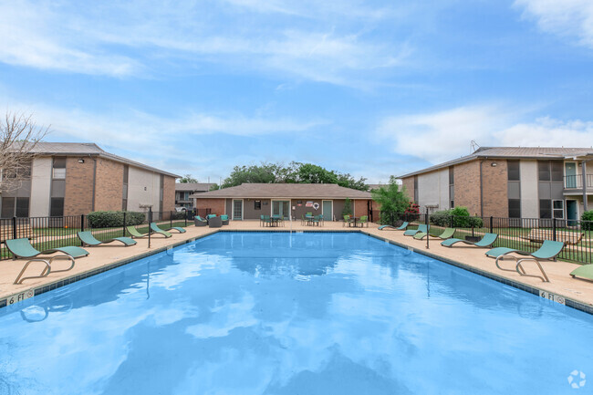 Building Photo - Indiana Village Rental