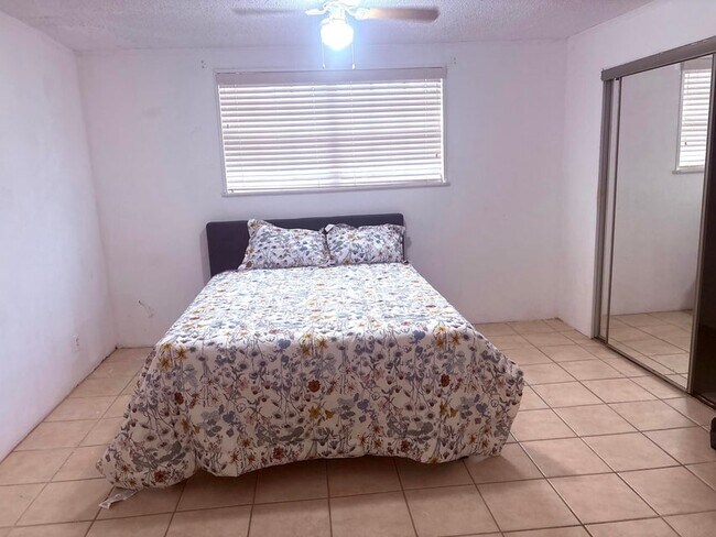 Photo - 171 SE 28th Ave