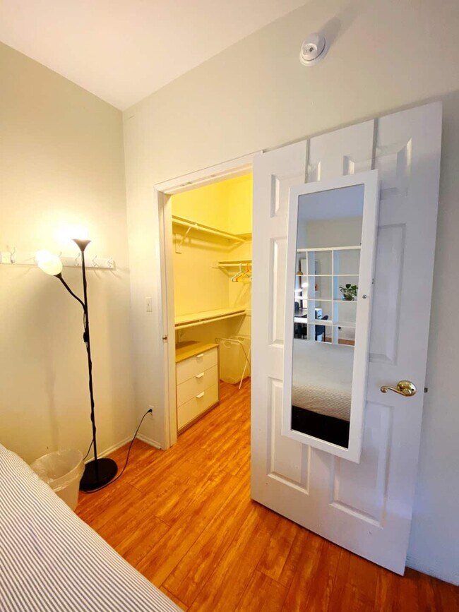 Photo - 1620 S Bentley Ave