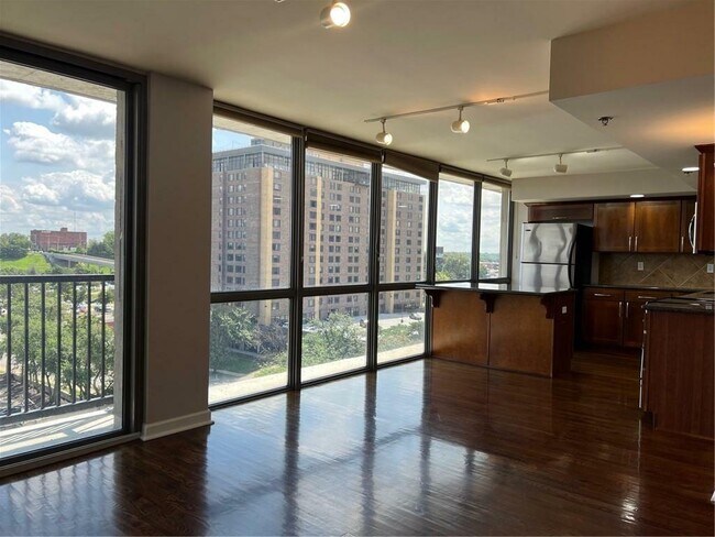 Photo - 600 Admiral Blvd Unit 1104