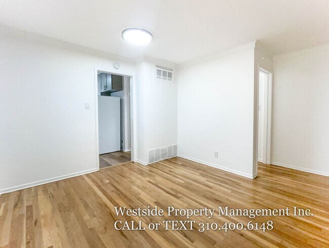 Photo - 1231 Harvard St Unidad C