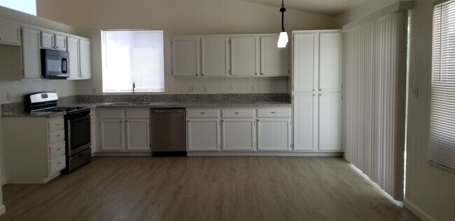 Photo - 5903 Golden Sunset Ct