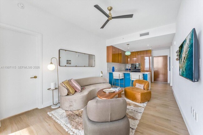 2678 Tigertail Ave Unit 1505