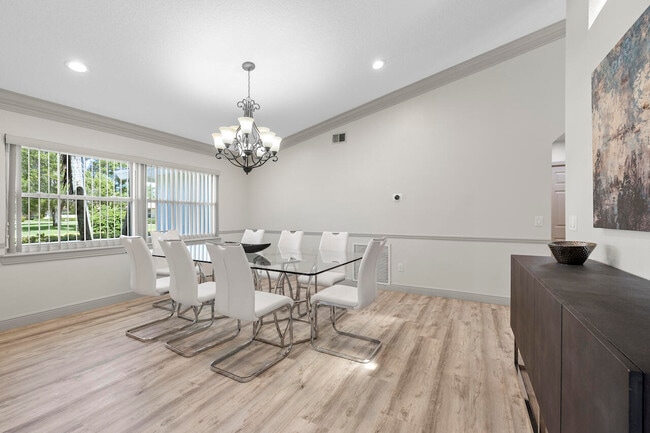 Photo - 15600 Rolling Meadows Cir