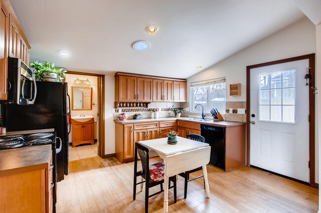 Open-Kitchen w/ Lots of Light - 132 2nd St House