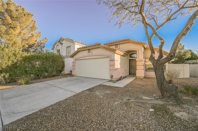 Photo - 875 Wallach Ave