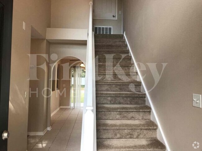 Building Photo - 6430 Gondola Dr Rental