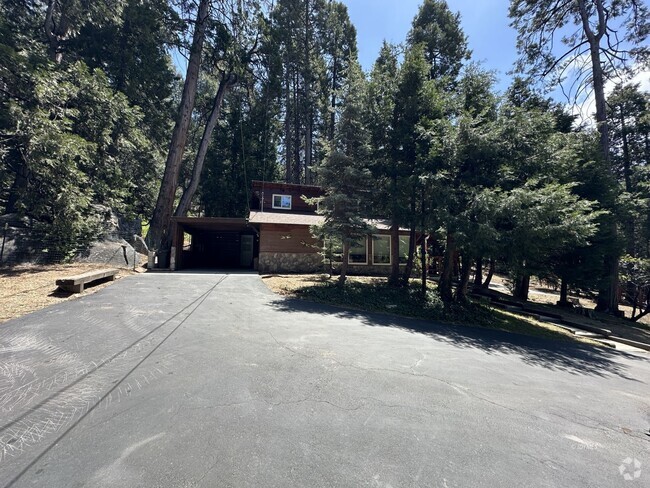 Building Photo - 2 bedroom Cabin in Fern Valley Rental