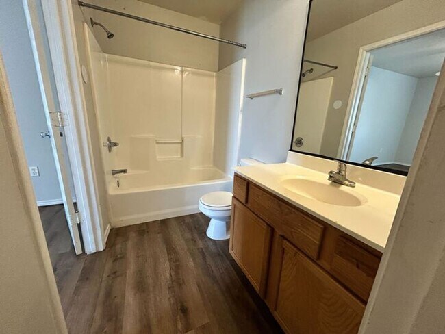 Photo - 1116 82nd St Unidad B