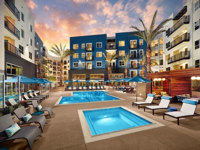 Blu Laguna Niguel - Blu Apartments