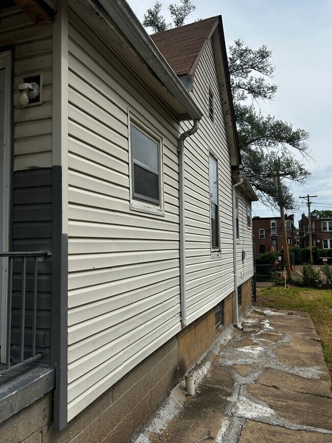 Photo - 5657 Roosevelt Pl