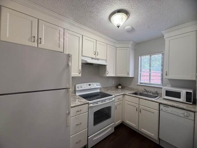 Photo - End Unit at CountryPlace