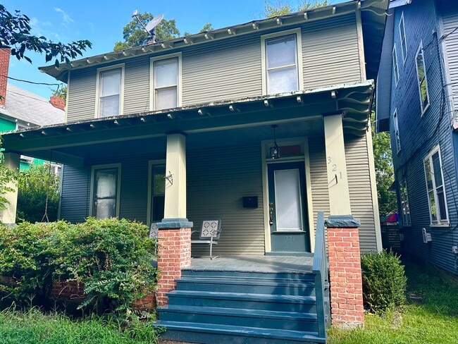 Building Photo - 321 50th St