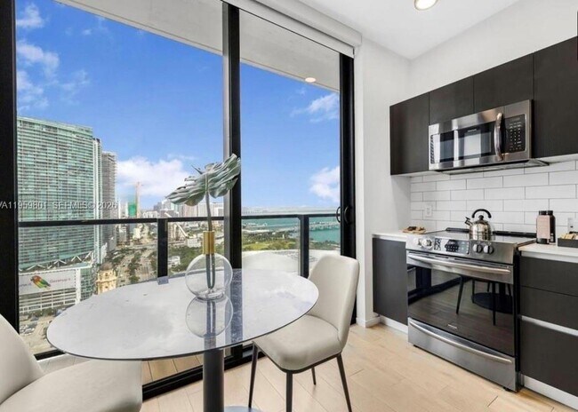 Photo - 398 NE 5th St Unidad 2602