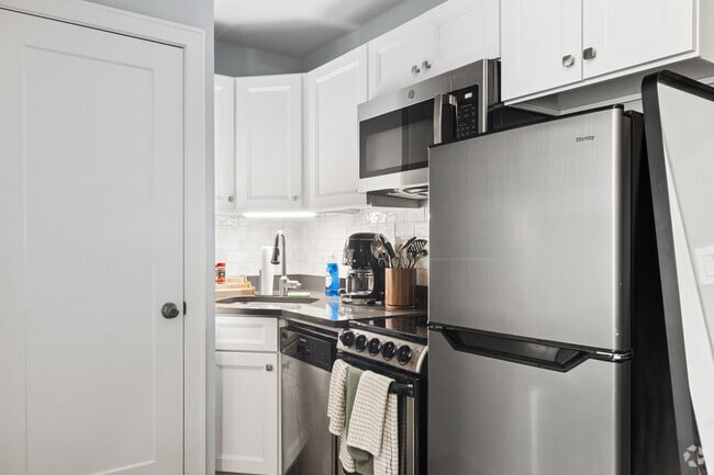 Studio - 225SF - Kitchen