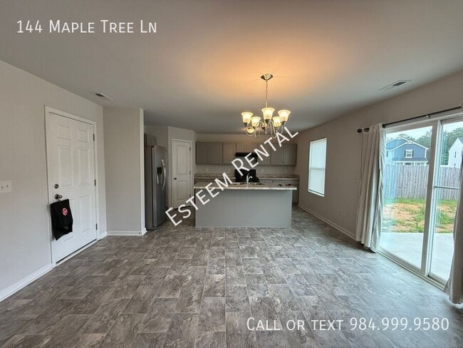 Photo - 144 Maple Tree Ln
