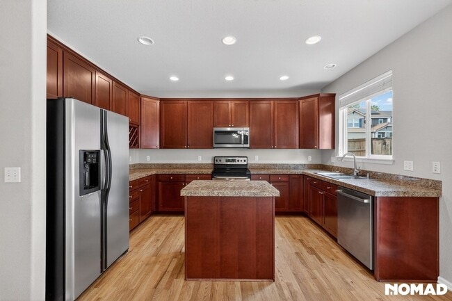 Photo - 11055 Chesmore St
