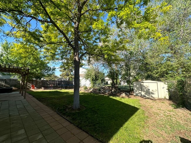 Photo - 906 Woodbine Dr