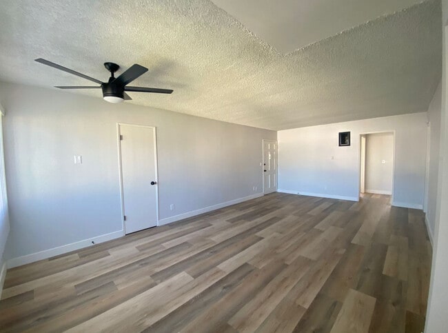 1513 2nd Ave