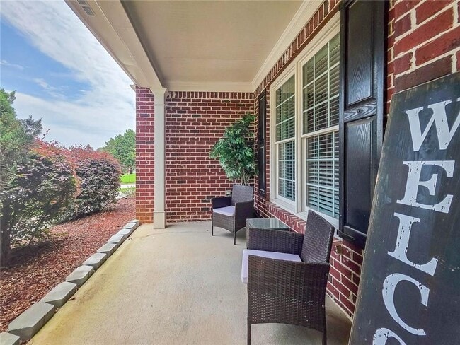 Photo - 820 Arbor Way