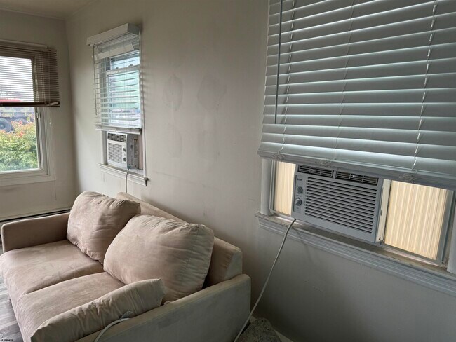 Photo - 3500 Bayshore Ave