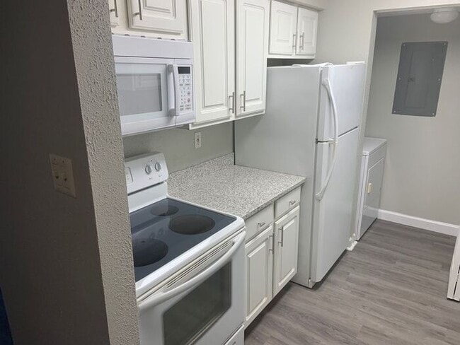 Photo - LIKE NEW!!!! Wonderful 2/1 Condo with Fireplace - Available NOW!