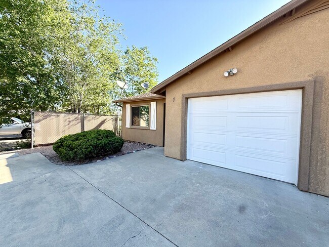 Photo - 6131 N Buckboard Dr Unit 1