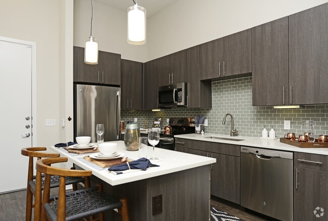 1BR,1BA - 749SF - KITCHEN - Madera at Leftbank