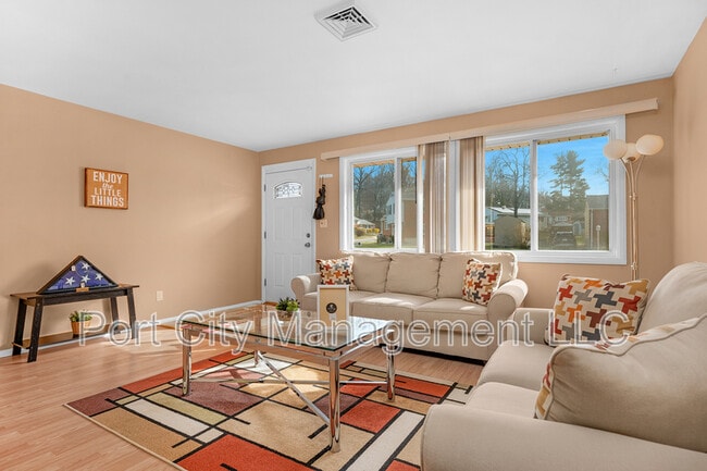 Photo - 8402 Church Ln