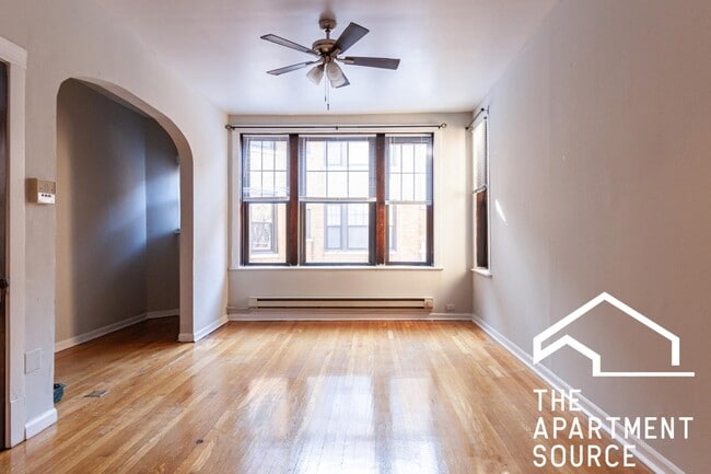 Photo - 721 W Barry Ave Unit 2