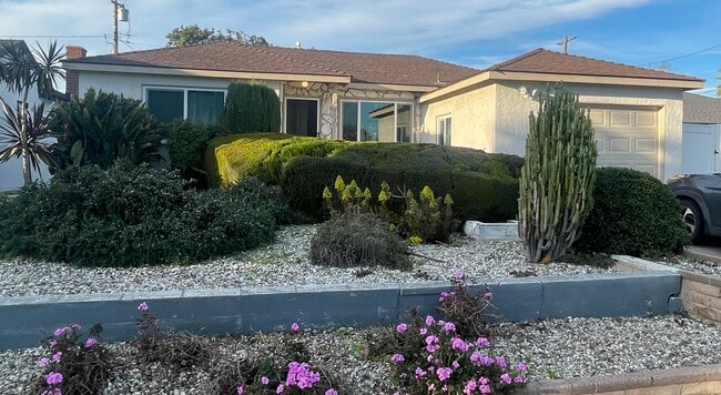 Photo - 4137 W 173rd St