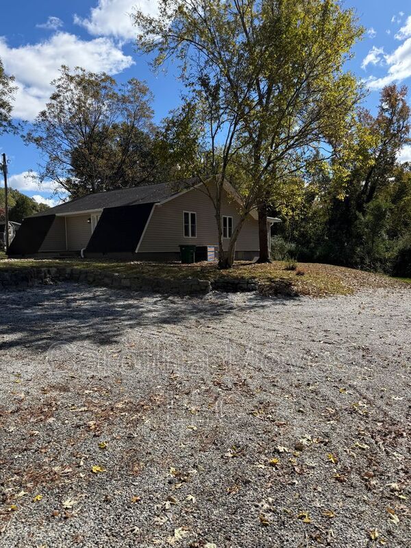 Photo - 135 Regent St