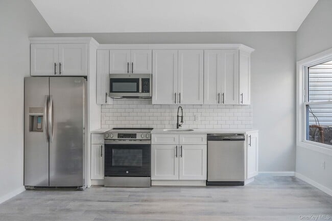 Photo - 224 Amber St