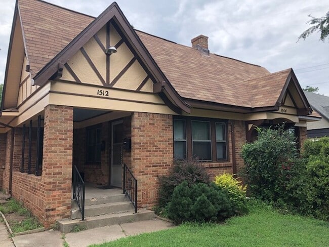 Building Photo - Charming 1-Bedroom Duplex in Historic Gate... Rental