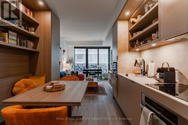 Photo - 55 Charles St E Unit 3408