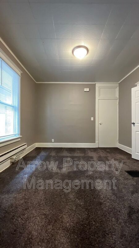 Photo - 1341 D St Unit 2