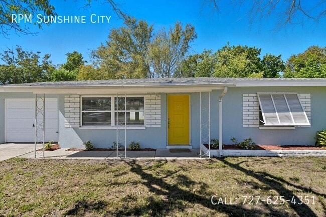 Building Photo - 1713 Valencia Dr E