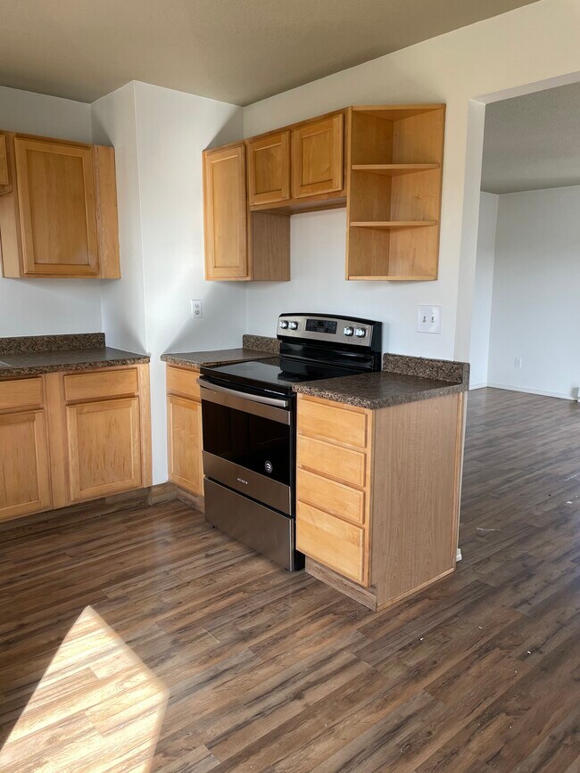 Photo - 1613 NE 81st Ave Unit 1613